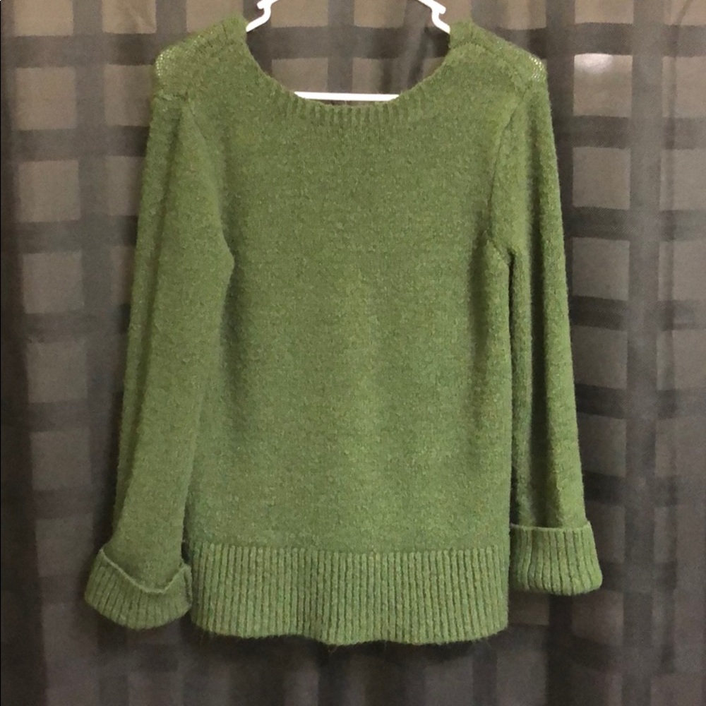 TAHARI hunter green sweater